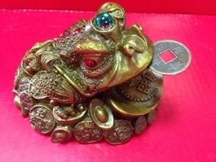 Жаба с зеленым кристаллом (8,5*5см., Латунь)