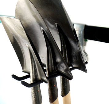 крюк для лопат