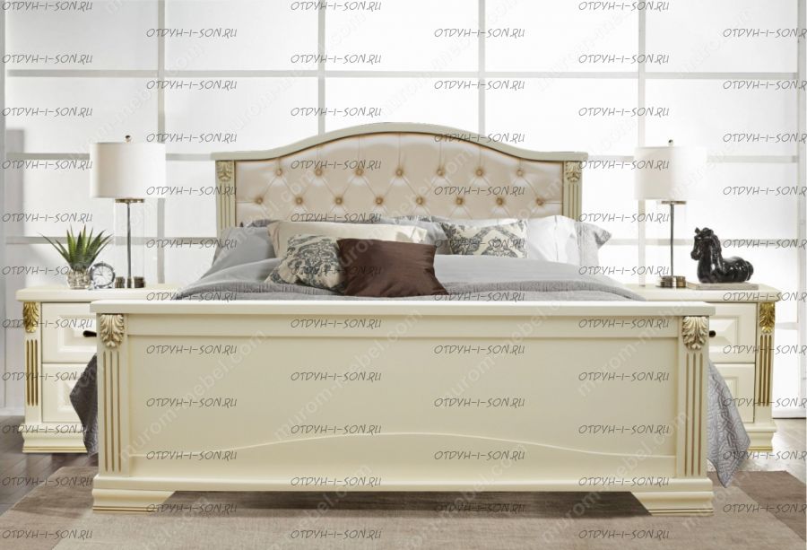 Кровать Кливия с мягкой спинкой