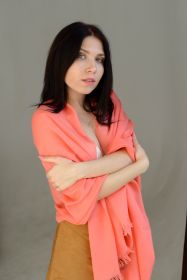 легкий тонкорунный экстра широкий шарф Коралловый  , CORAL  Merino Tartan 100% шерсть мериноса,   плотность 2