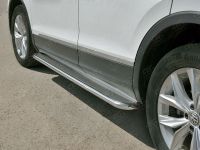 Пороги труба d42 с листом (Лист нерж, проф. нерж) (вариант 3) VOLKSWAGEN TIGUAN 2017-