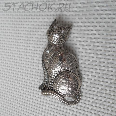 Брошь "Грациозная кошка"