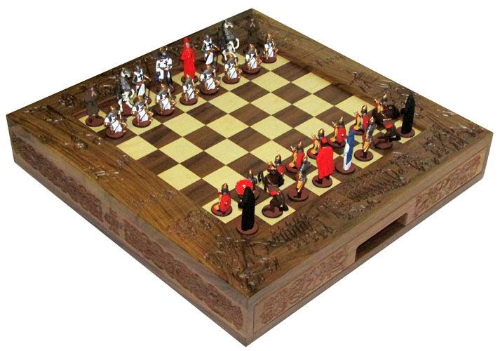 Шахматы исторические эксклюзивные "Ледовое побоище" с фигурами из олова покрашенными в полу коллекционном качестве