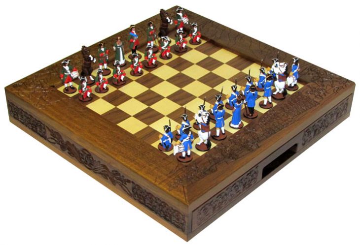 Шахматы исторические эксклюзивные с фигурами из олова покрашенными в полу коллекционном качестве