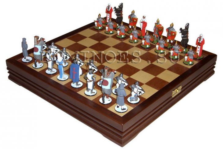 Шахматы исторические с фигурами из олова покрашенными в полу коллекционном качестве