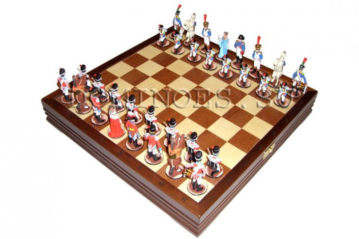 Шахматы исторические с фигурами из олова покрашенными в полу коллекционном качестве