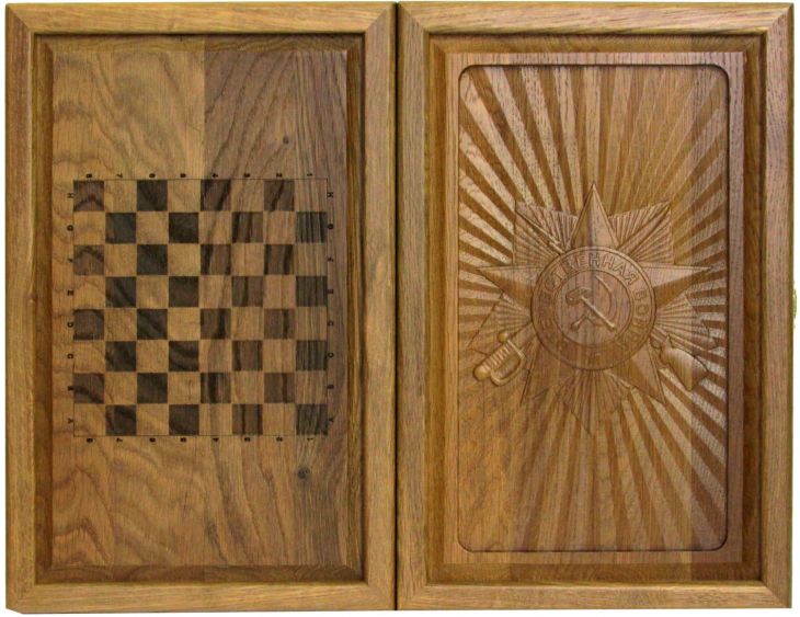 Резные объемные нарды+шашки дорожного размера из массива мореного дуба "Орден Великой Отечественной войны"