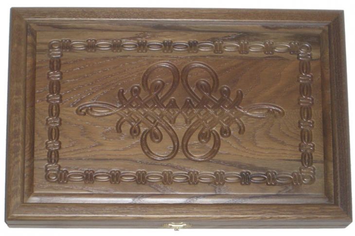 Резные дорожные нарды из массива мореного дуба