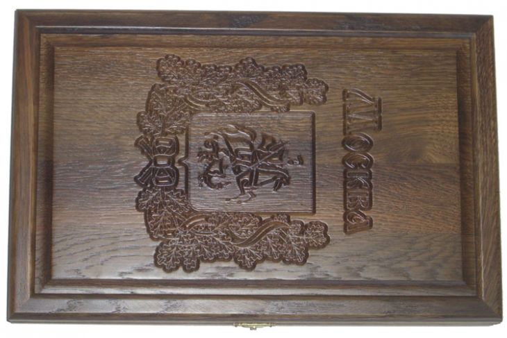 Резные дорожные нарды из массива мореного дуба "Москва" 36х46