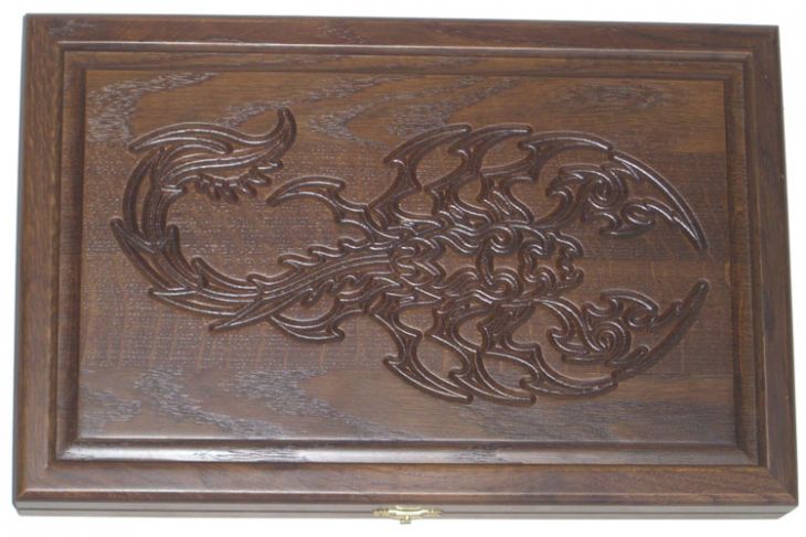 Резные дорожные нарды из массива мореного дуба "Скорпион"