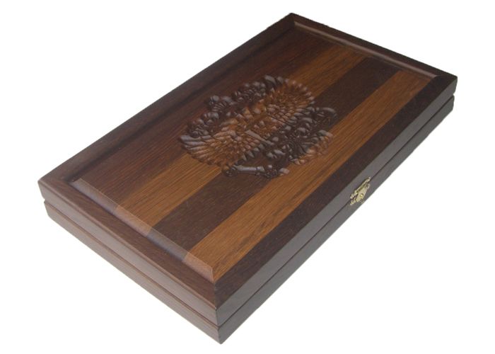 Резные дорожные нарды из массива мореного дуба без ложемента "Россия"