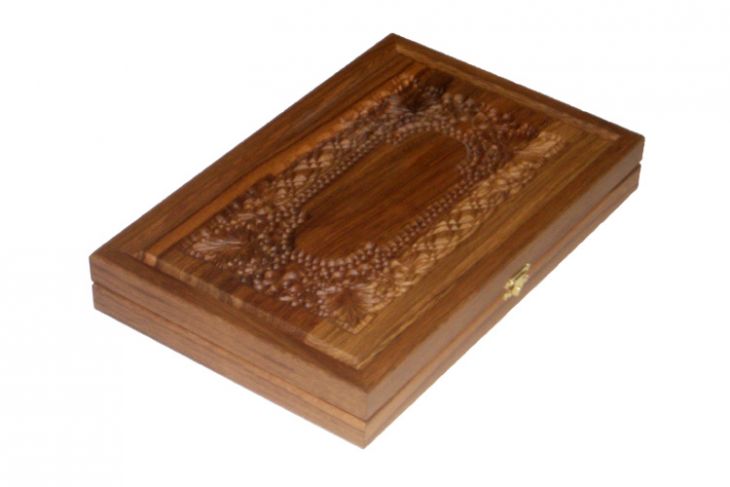 Резные дорожные нарды из массива натурального дуба