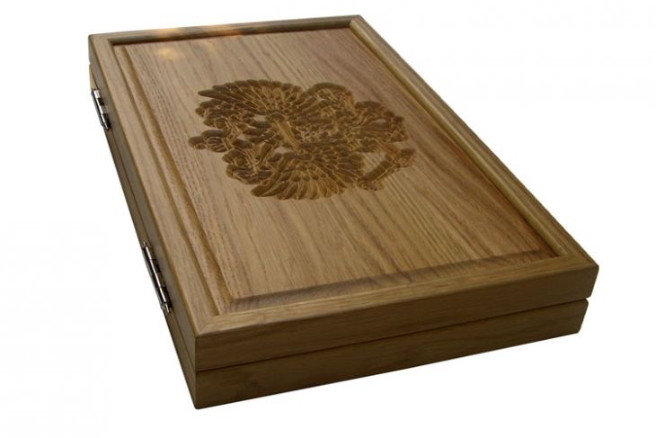 Резные дорожные нарды из массива натурального дуба "Россия"