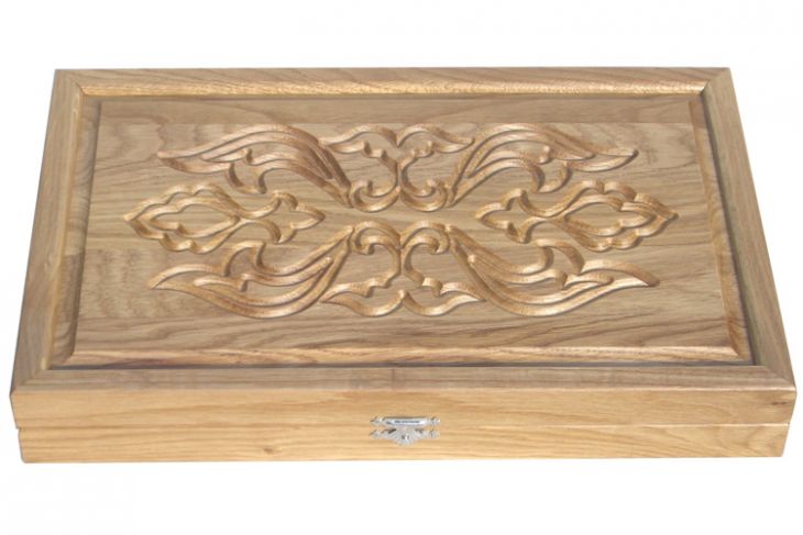 Резные дорожные нарды из массива натурального дуба "Саламандра"