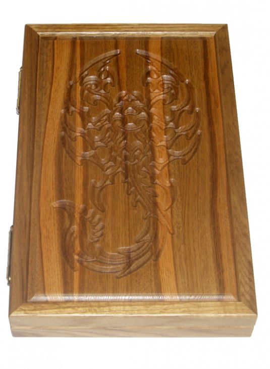 Резные дорожные нарды из массива натурального дуба "Скорпион"