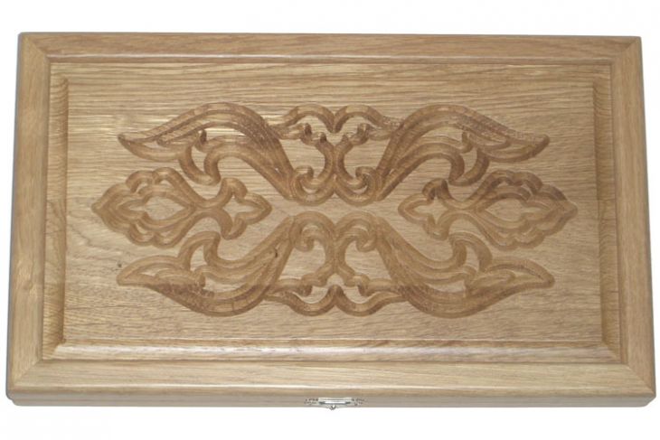 Резные дорожные нарды из массива натурального дуба без ложемента "Саламандра"