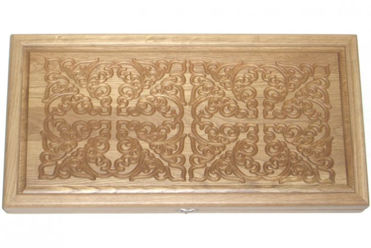 Резные нарды из массива натурального дуба