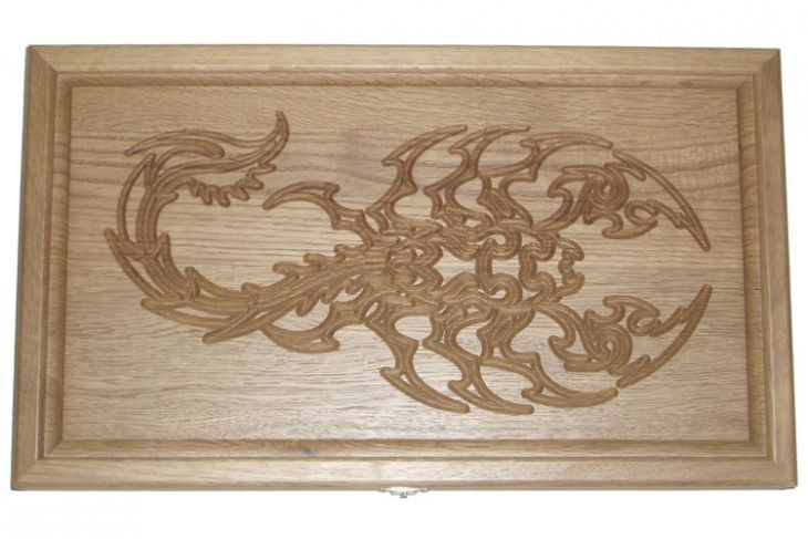 Резные нарды из массива натурального дуба "Скорпион" с ложементом