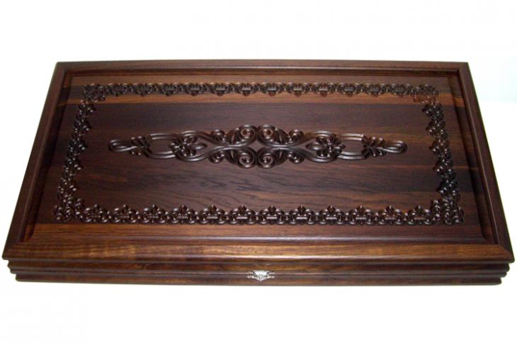 Резные нарды из массива мореного дуба