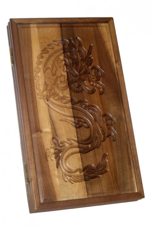 Резные нарды из массива ореха