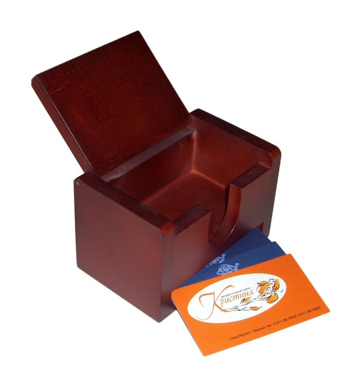 Настольная Шкатулка для визитных карточек из массива березы, тонированной под красное дерево