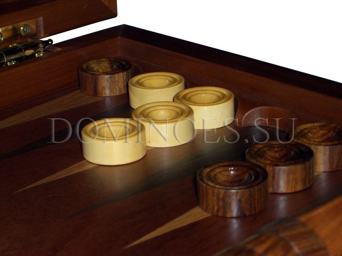 Эксклюзивные нарды из массива вишни "Пирамида" махагон