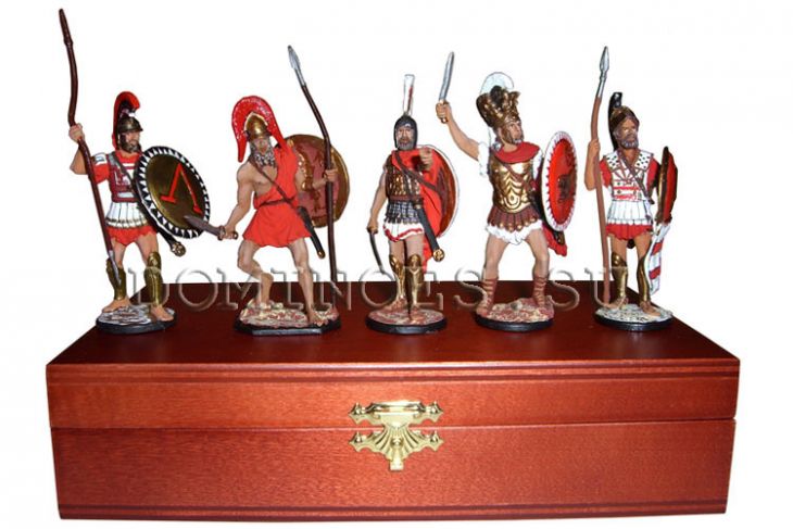 Набор миниатюр в деревянной шкатулке "Греки" (5 фигур)