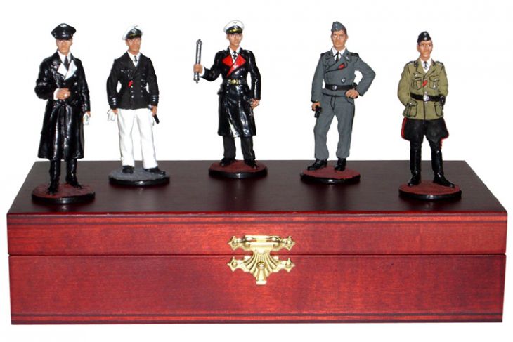 Набор миниатюр в деревянной шкатулке "Немцы II мировая война" (5 фигур)