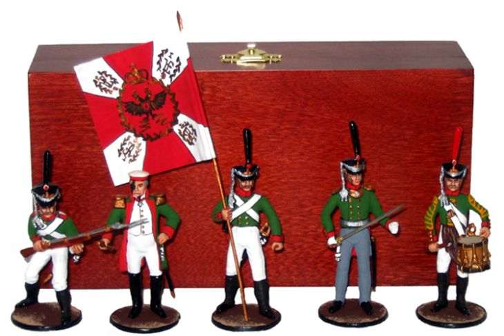 Набор миниатюр в деревянной шкатулке "Русские при Бородино" (5 фигур)