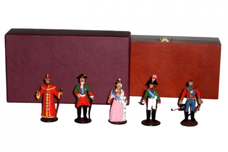 Набор миниатюр в деревянной шкатулке "Русские цари" (5 фигур)