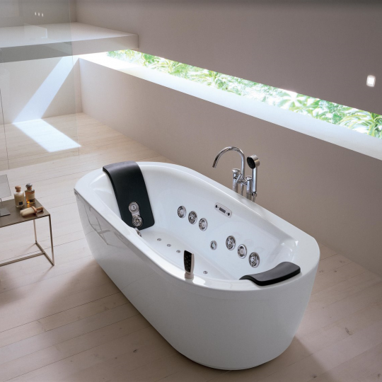 Ең үлкен пенис ең үлкен Кеуделі анамен күтпеген жыныстық қатынас