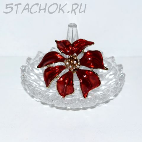 Брошь "Красный цветок"