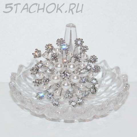 Брошь "Снежинка" под серебро, стразы, иск.жемчуг (США)