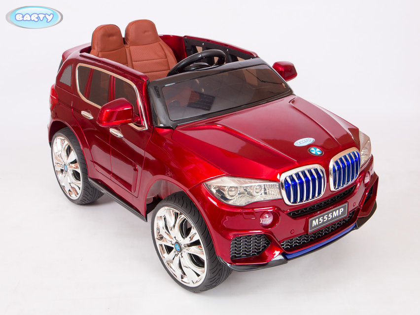 212.BMW X5 red