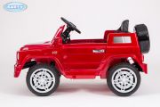 Компактный детский электромобиль Mercedes-Benz red