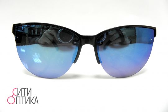 Polarized 3260