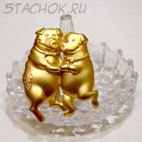 Брошь "Хрюшки в танце" (США)