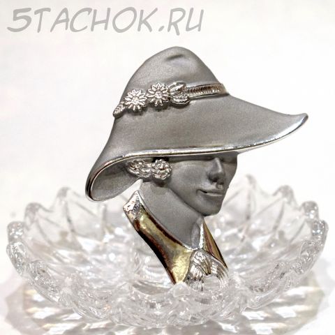 Брошь "Дама в шляпе" (Torino США)