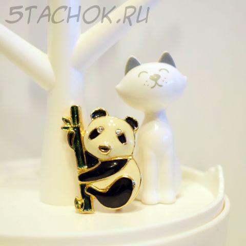 Брошь "Мишка-панда на веточке" (США)