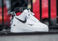 NIKE AIR FORCE 1 '07 LV8 UTILITY WHITE