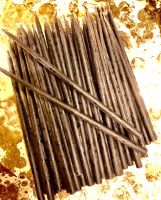 Свеча восковая  черная