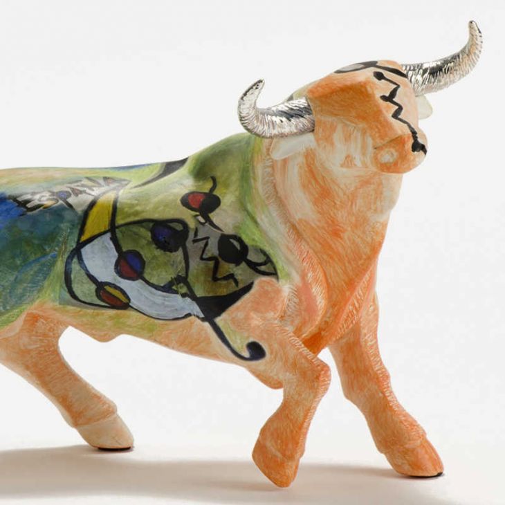 Коллекционная статуэтка из испанской коллекции -  711053 "Бык большой №053"