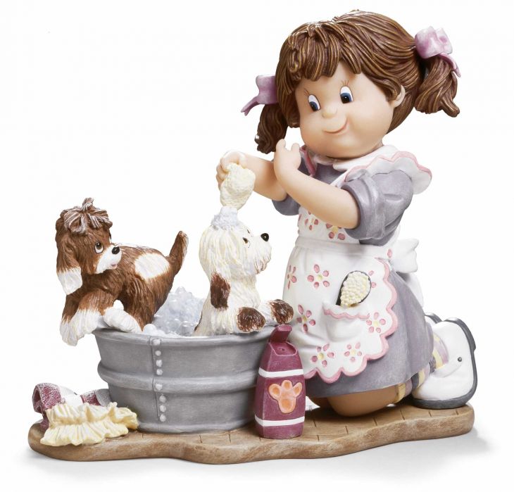 Коллекционная статуэтка из испанской коллекции -  746614 "Время стирки"