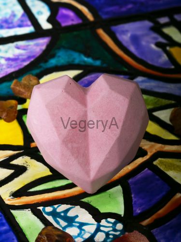 Ароматизатор для машины Сердце граненое