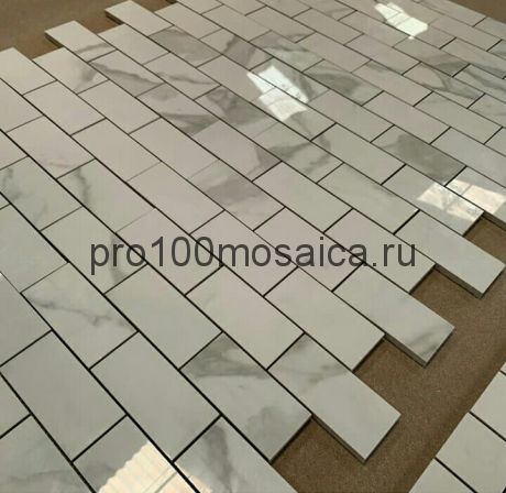 Мозаика Calacatta полированная 298*298 мм (чип 48х98х10 мм, арт. BMB8561М3)