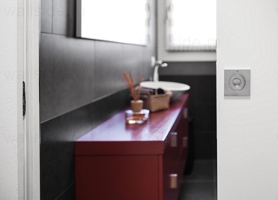 Пенал для дверей Eclisse Syntesis Line высотой до 3000 мм