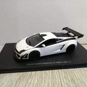 Металлическая модель автомобиля  LAMBORGHINI GALLARDO LP600+ масштаб 1:43