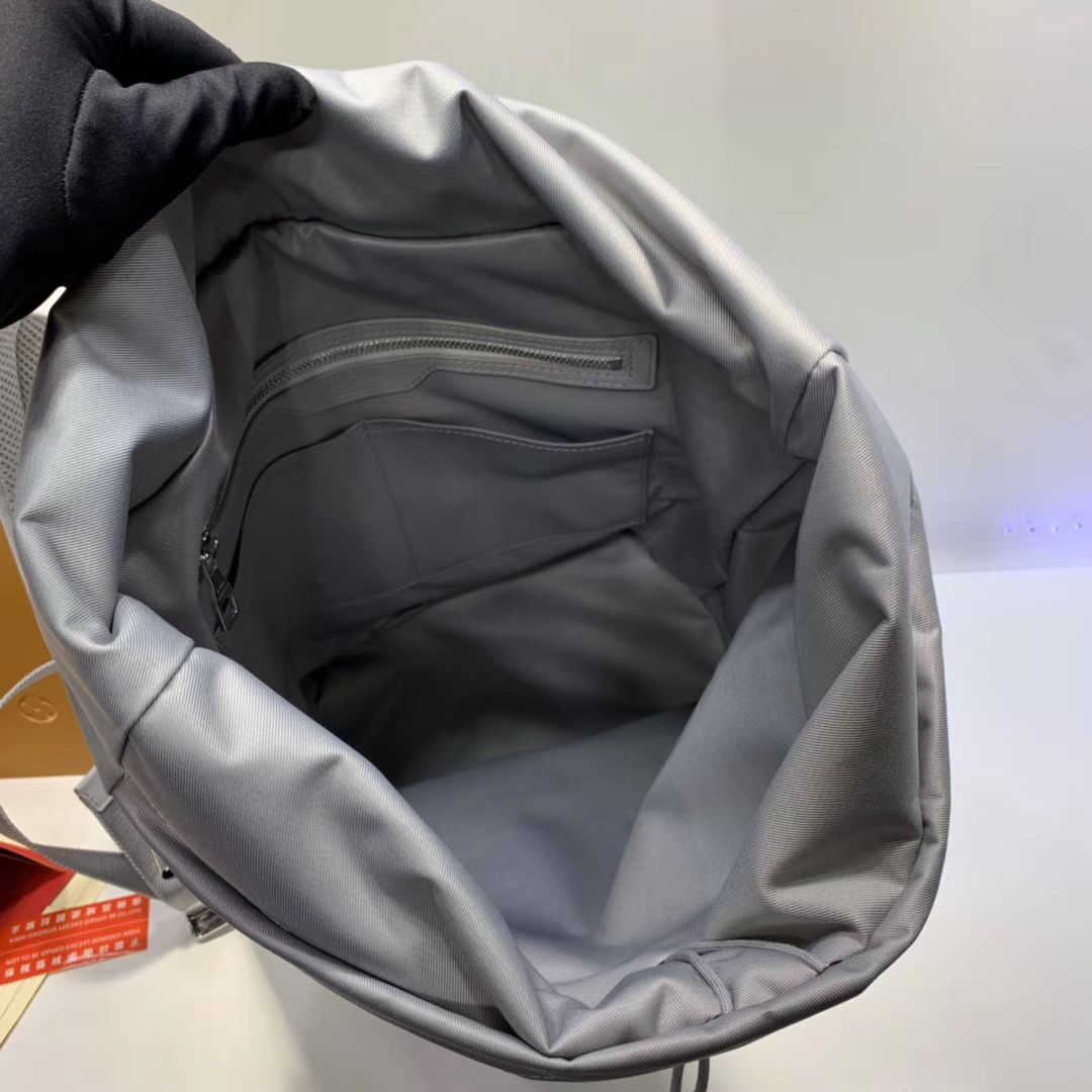 Рюкзак Louis Vuitton Zaino Chalk