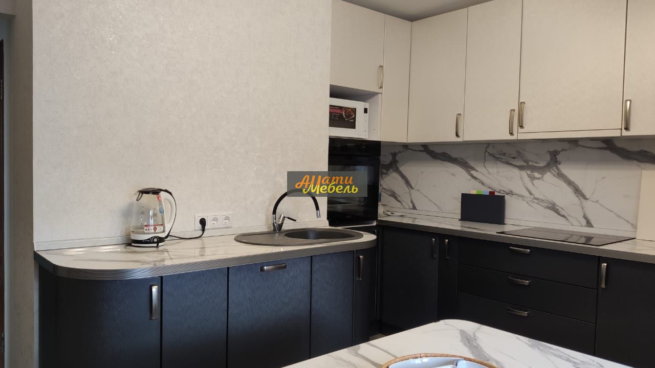 Кухонный гарнитур и мебель для кухни