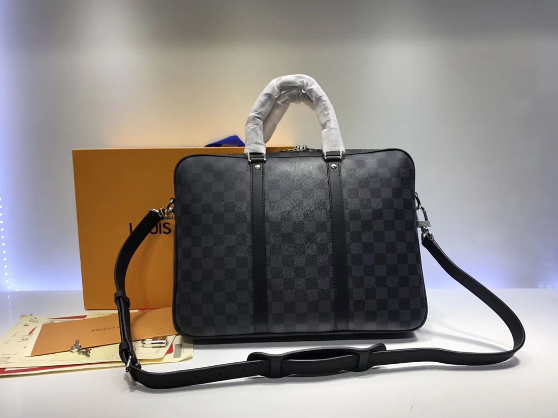 Портфель Louis Vuitton Porte Documents Voyage